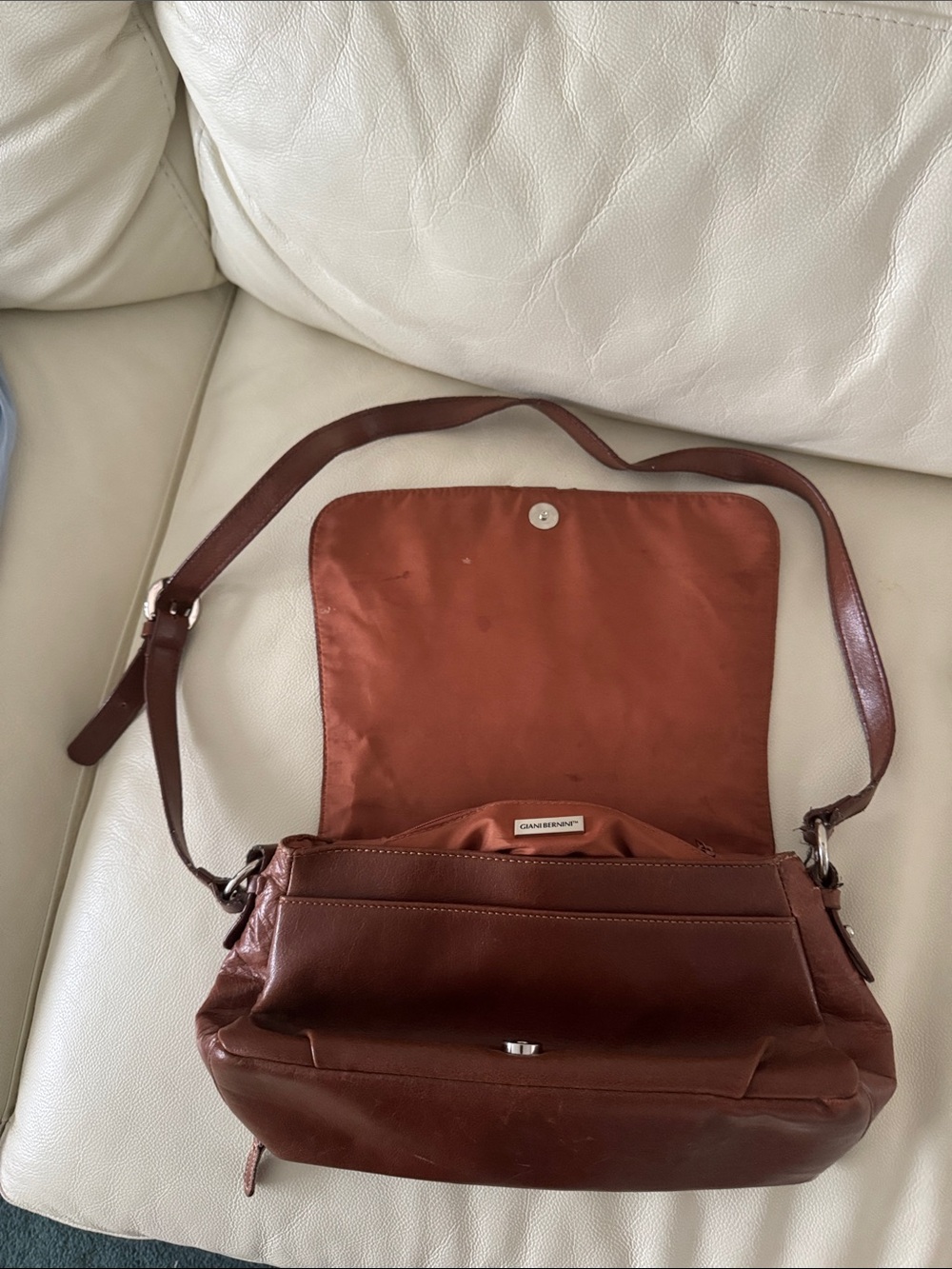 Giani Bernini Chestnut Brown Leather Messenger Bag
